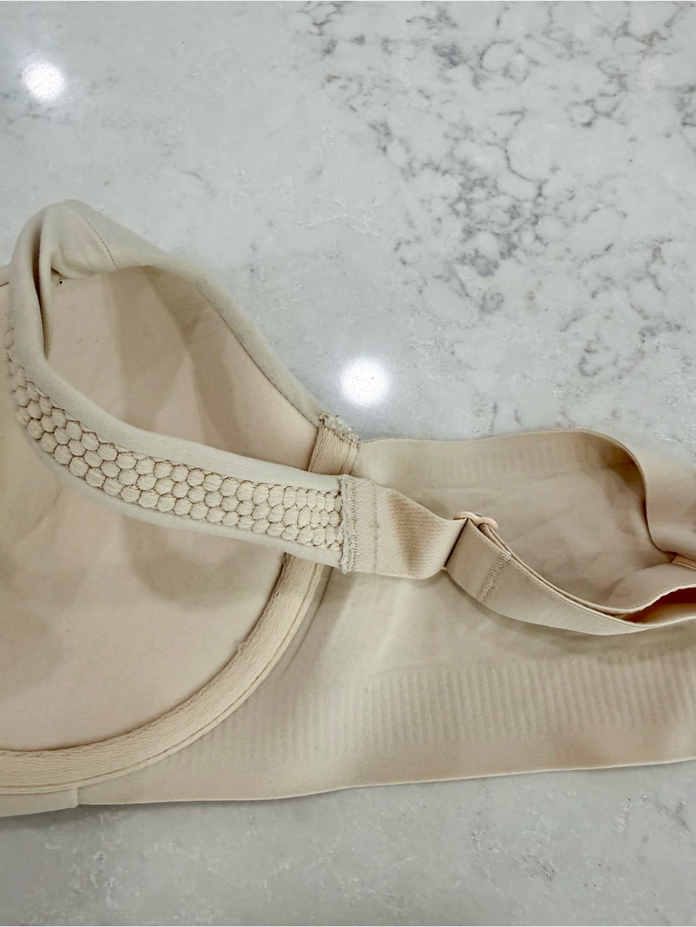 Cacique Women's Seamless Light Beige T-Shirt Bra 34D - Picture 3 of 6